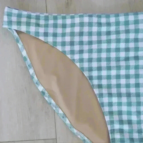 OLD NAVY | Women's Green/White Checkered Mid-Rise Full Coverage Bikini Bottoms - Picture 2 of 3